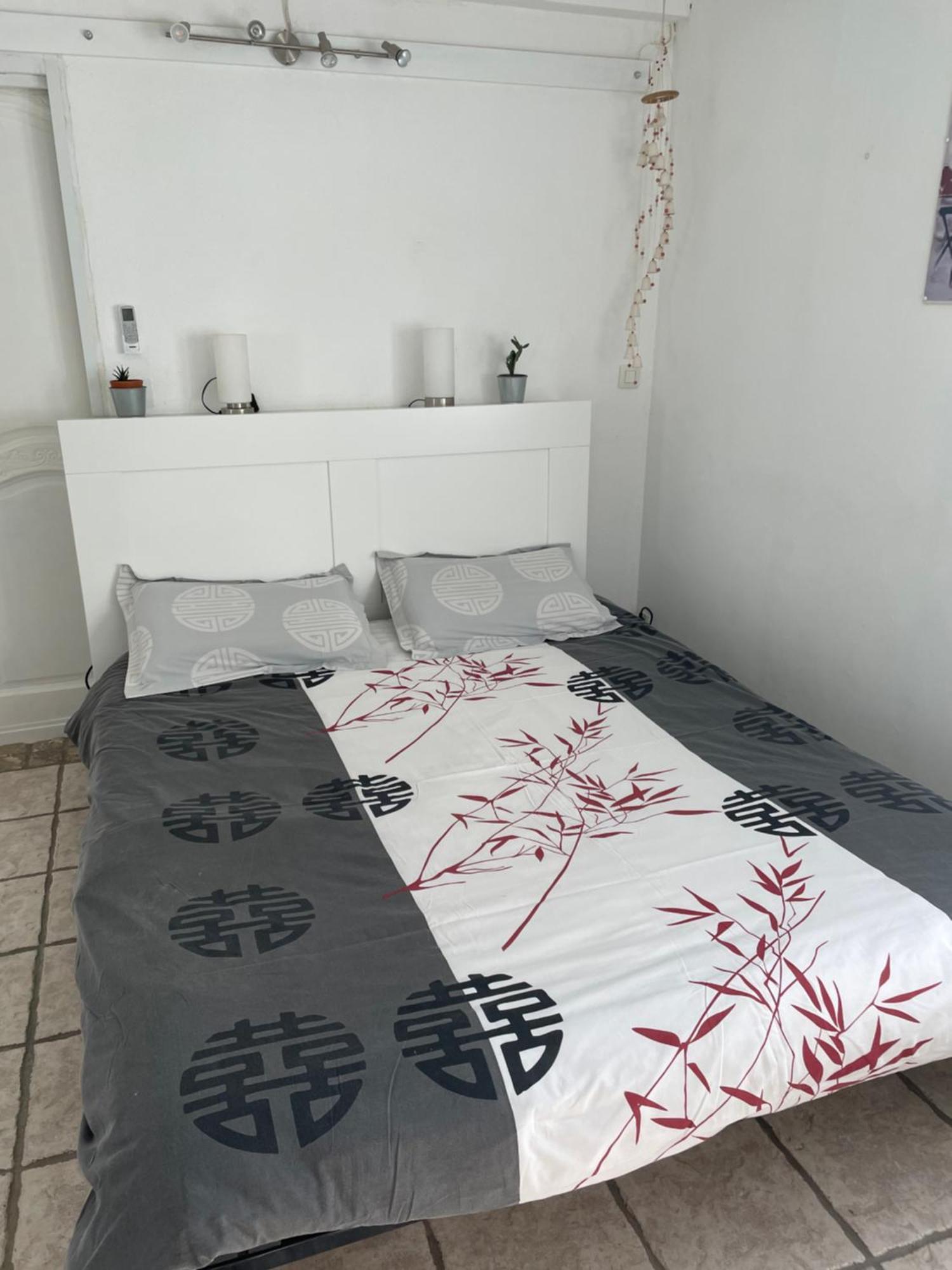 La Coccinelle Bed and Breakfast Nîmes Eksteriør billede